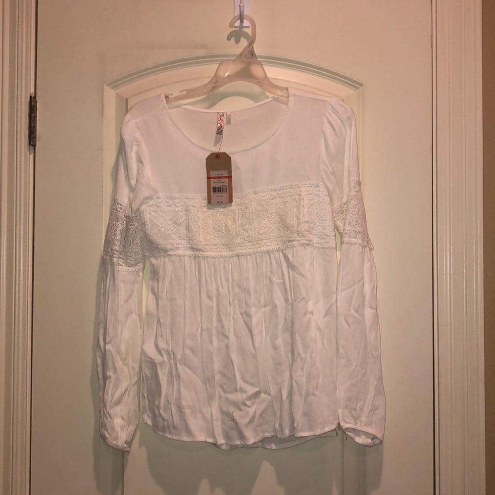 NEW Red Camel cream long sleeve top